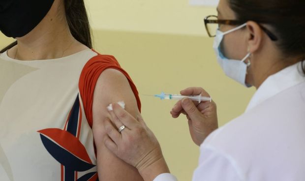 Paraná tem mais de 200 denúncias de fura-filas da imunização da Covid